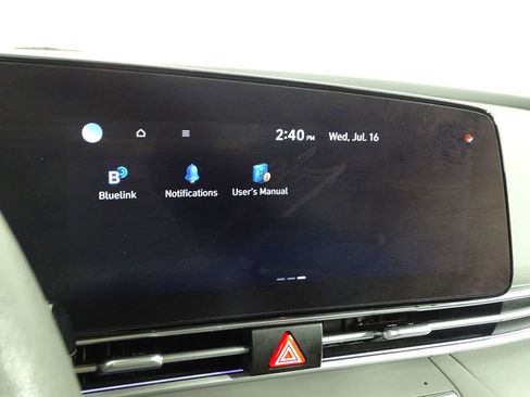 Used 2024 Hyundai Elantra SEL image 32