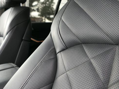 Used 2024 BMW X7 xDrive40i image 13