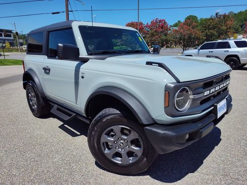Used 2024 Ford Bronco Big Bend AWD/4WD image 2