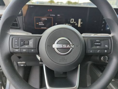Certified 2025 Nissan Kicks SV w/ SV Premium Package AWD/4WD image 43