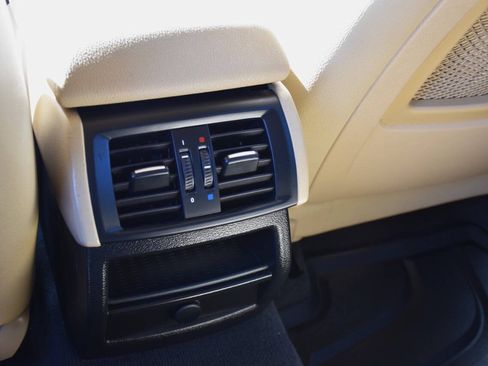 Used 2016 BMW X3 xDrive28i AWD/4WD image 25