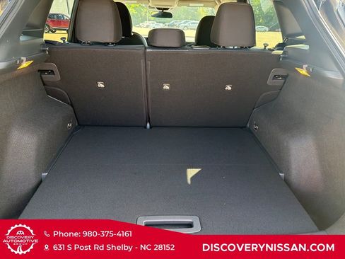 Certified 2025 Nissan Kicks SV FWD image 32