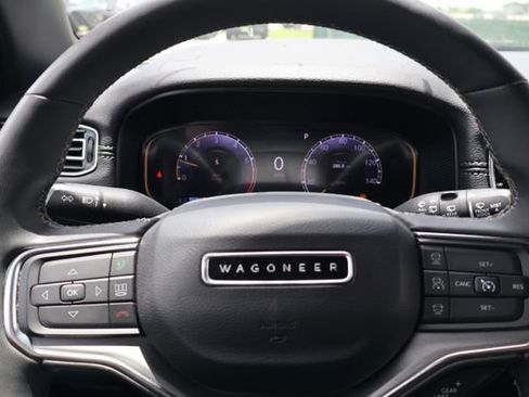 Used 2024 Jeep Wagoneer Series II AWD/4WD image 14