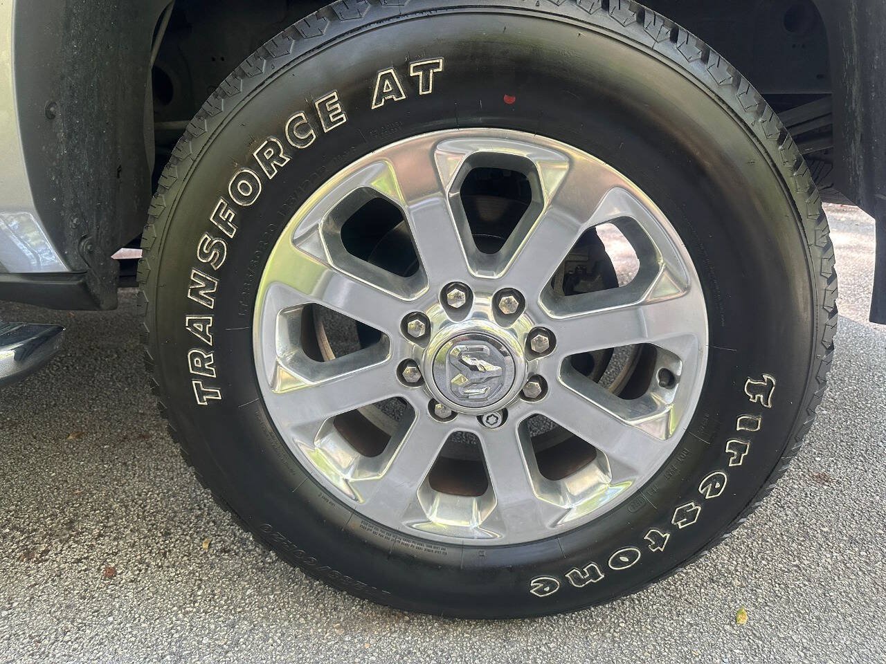 Used 2019 RAM 3500 Laramie AWD/4WD image 19