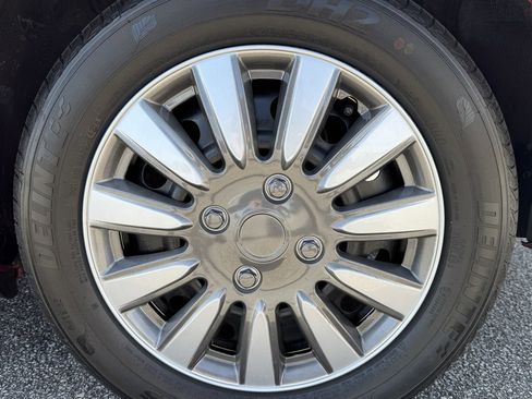 Used 2006 Hyundai Elantra GLS FWD image 45