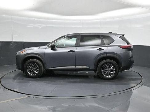 Used 2023 Nissan Rogue S AWD/4WD image 10