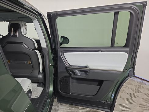 Used 2024 Rivian R1S Adventure AWD/4WD image 19