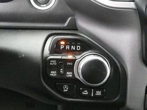 Used 2023 RAM 1500 Big Horn AWD/4WD image 18