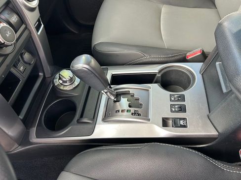 Used 2021 Toyota 4Runner SR5 Premium image 17