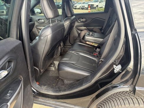 Used 2021 Jeep Cherokee High Altitude image 7