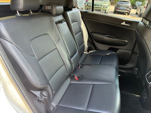 Used 2017 Kia Sportage EX FWD image 33