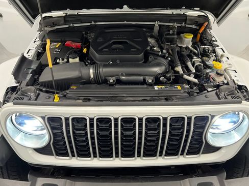 Used 2024 Jeep Wrangler Unlimited Sahara AWD/4WD image 68
