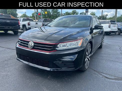 Used 2018 Volkswagen Passat 3.6 FWD image 3