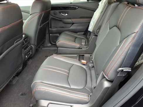 New 2025 Honda Pilot TrailSport image 5