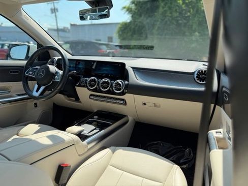 Used 2022 Mercedes-Benz GLA 250 4MATIC image 19