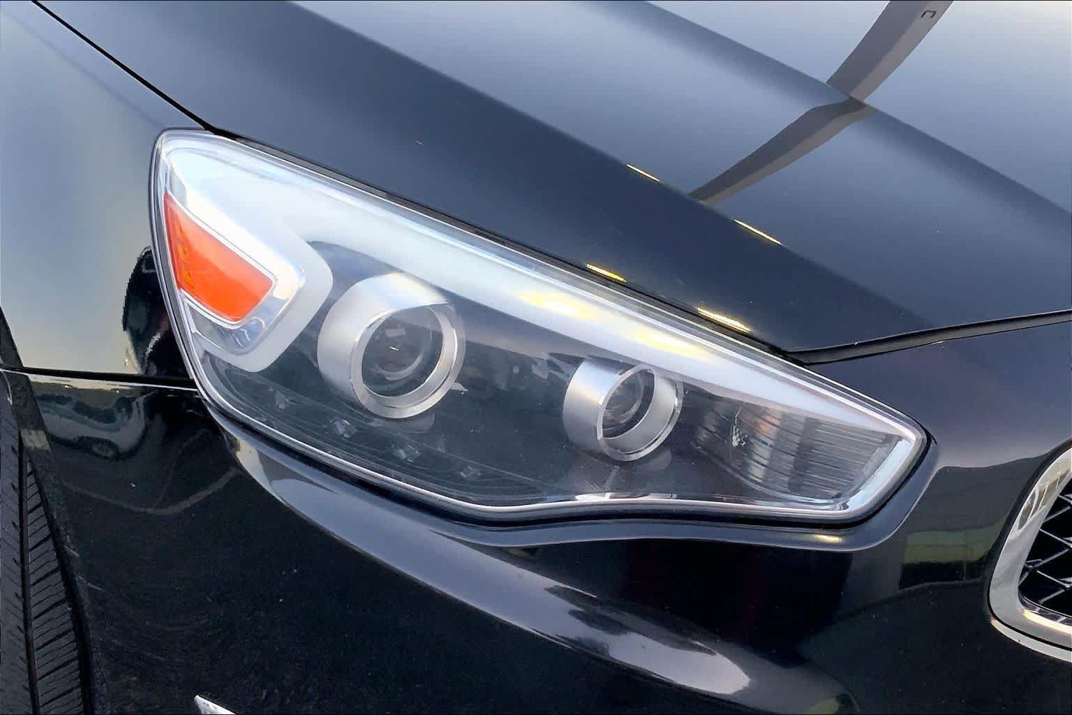 Used 2015 Kia Cadenza Premium w/ Luxury Package FWD image 24