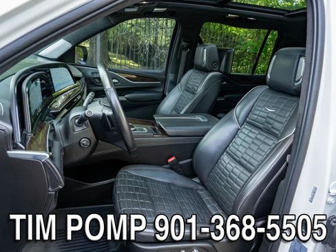 Used 2023 Cadillac Escalade ESV Sport Platinum w/ Heavy-Duty Trailer Package AWD/4WD image 11
