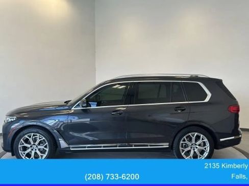 Used 2022 BMW X7 xDrive40i w/ Premium Package AWD/4WD image 8