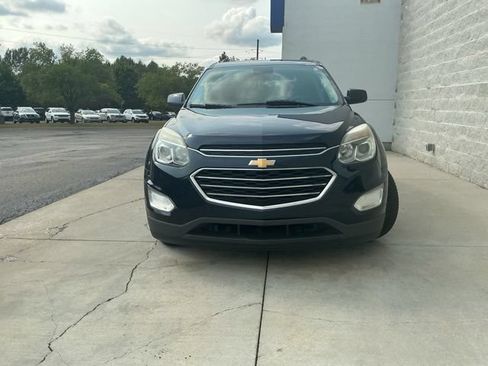 Used 2017 Chevrolet Equinox LT w/ Convenience Package AWD/4WD image 2