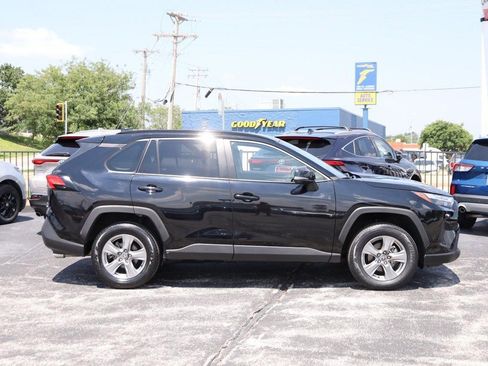Used 2025 Toyota RAV4 XLE w/ Weather Package AWD/4WD image 5