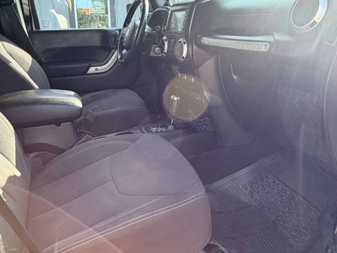 Used 2013 Jeep Wrangler Unlimited Rubicon w/ Dual Top Group image 3