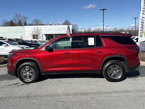 Certified 2024 Chevrolet Traverse LT image 7