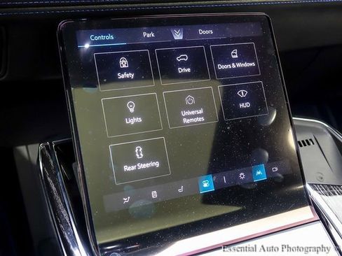 New 2026 Cadillac Escalade IQ Luxury 1 w/ LPO, Radiant Package image 19