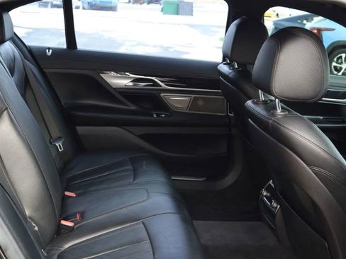 Used 2019 BMW 740i 740i Sedan 4D w/ M Sport Package image 49