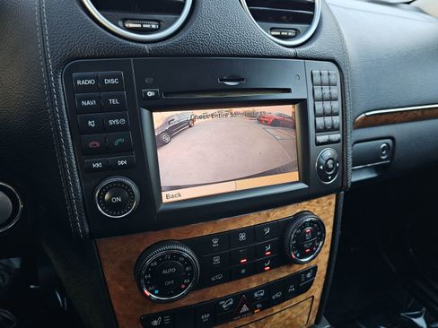 Used 2009 Mercedes-Benz GL 450 4MATIC image 32