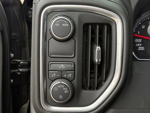 Certified 2022 Chevrolet Silverado 1500 LT image 24