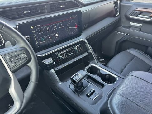 Used 2023 GMC Sierra 1500 Denali w/ Technology Package image 19