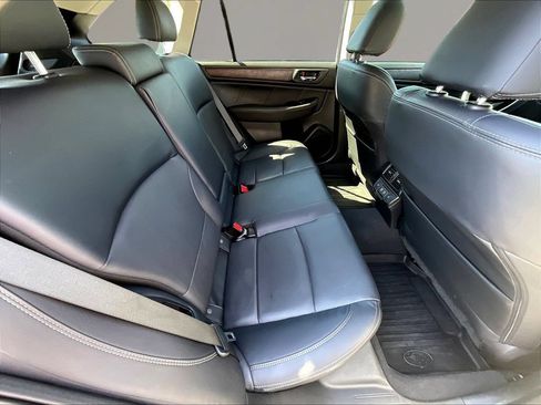 Used 2019 Subaru Outback 2.5i Limited AWD/4WD image 25