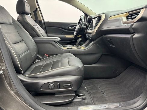 Used 2019 GMC Acadia Denali image 35