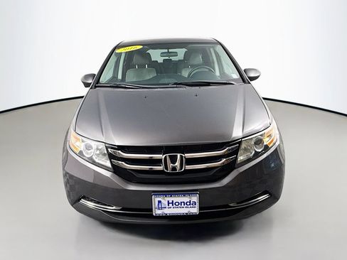 Used 2016 Honda Odyssey SE image 2