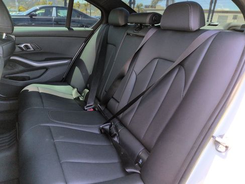 Certified 2025 BMW 330i Sedan w/ M Sport Package RWD image 30