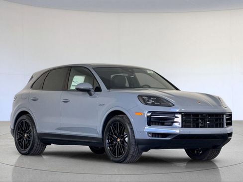 New 2026 Porsche Cayenne E-Hybrid image 10