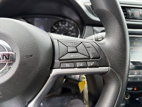 Used 2021 Nissan Rogue Sport S image 20