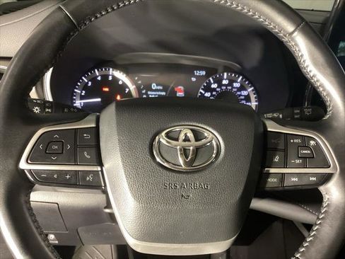 Certified 2023 Toyota Highlander LE image 20