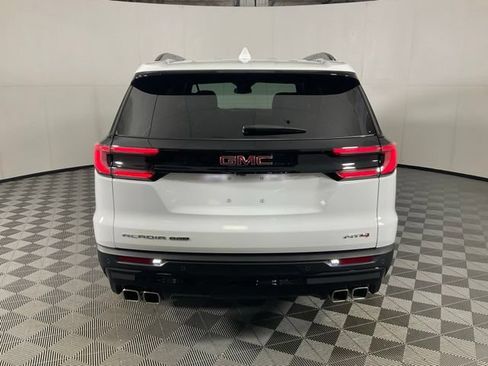 Used 2025 GMC Acadia AT4 AWD/4WD image 5