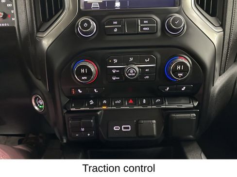 Used 2019 Chevrolet Silverado 1500 RST image 44