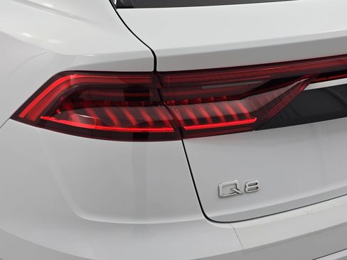 Used 2022 Audi Q8 Premium w/ Convenience Package image 35