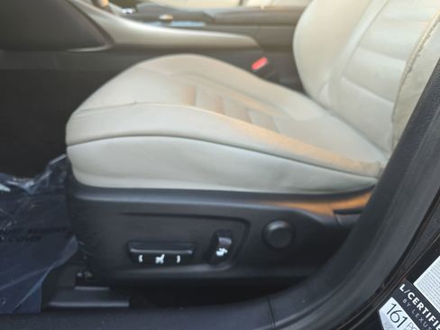 Used 2015 Lexus IS 250 NA image 29