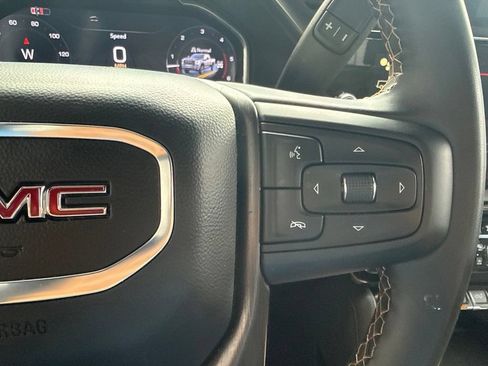 Used 2025 GMC Sierra 2500 AT4 AWD/4WD image 21