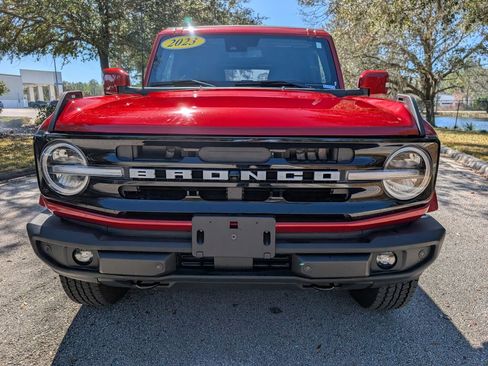 Used 2023 Ford Bronco Outer Banks image 2