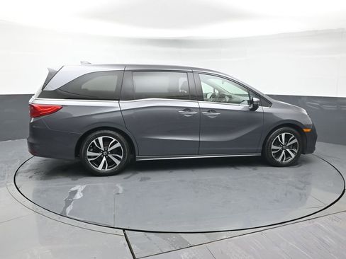 Used 2019 Honda Odyssey Elite image 7