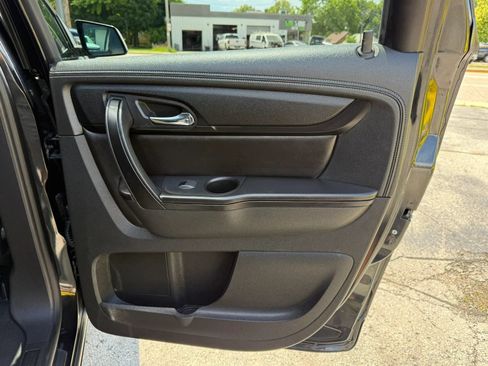 Used 2015 GMC Acadia SLE AWD/4WD image 18