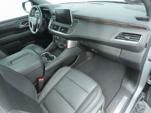 Used 2023 Chevrolet Tahoe Z71 w/ Z71 Off-Road Package image 18