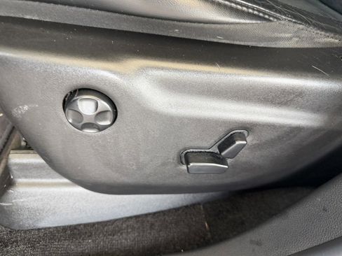 Used 2015 Jeep Grand Cherokee Altitude image 12