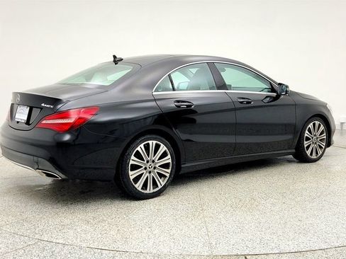Used 2019 Mercedes-Benz CLA 250 4MATIC image 5