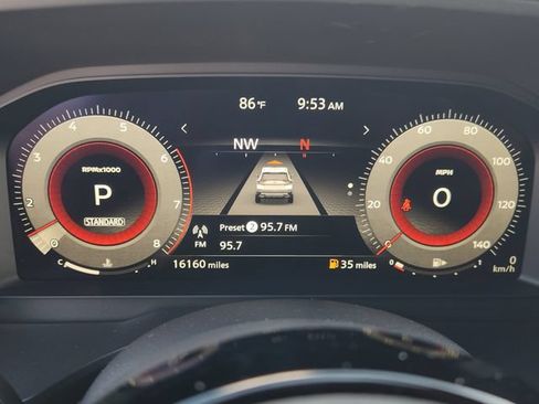Used 2023 Nissan Rogue Platinum FWD image 17